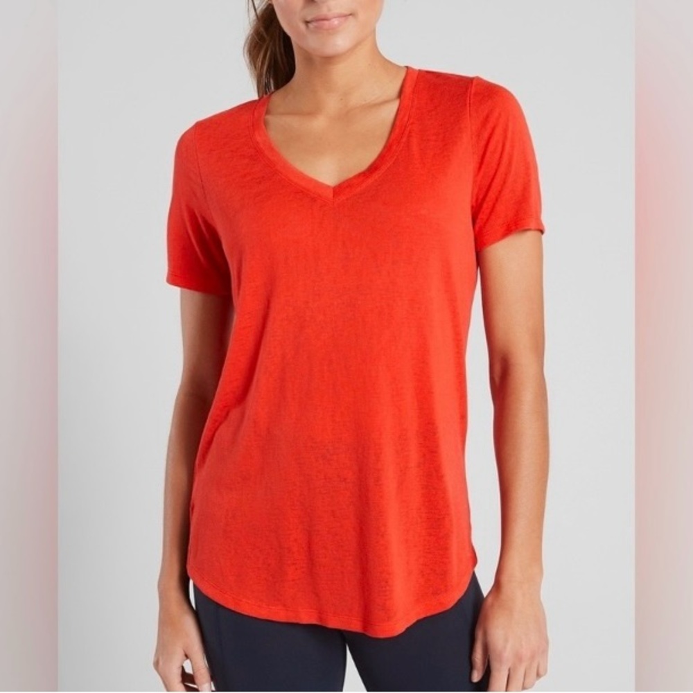 Athleta Breezy Scoop V Tee